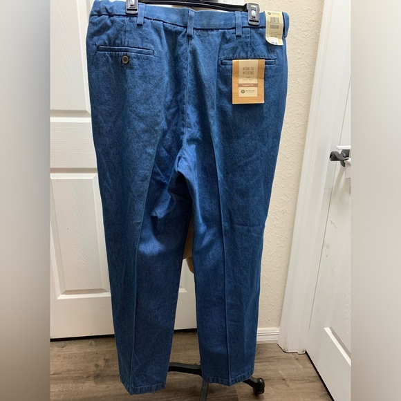 Haggar Men's Pleat & Flat Front Denim classic fit 36W X 32L - Picture 9 of 16
